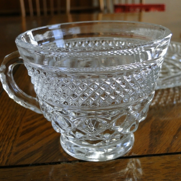 vintage Anchor Hocking Wexford Pattern Snack Plate & Cup 2 set lot - Picture 2 of 5
